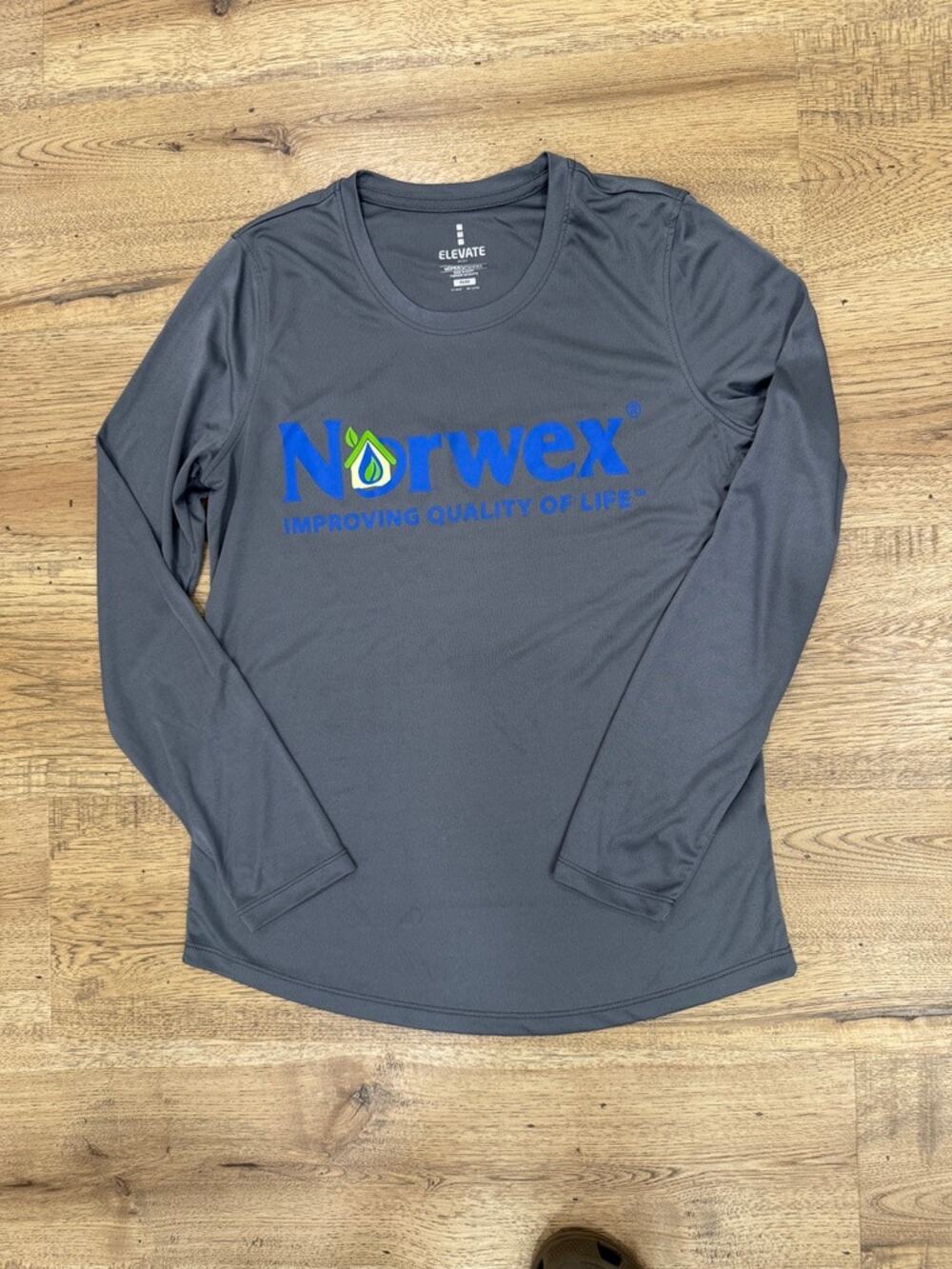 Elevate Sport Grey Norwex L/S Women's Medium Athletic Shirt
